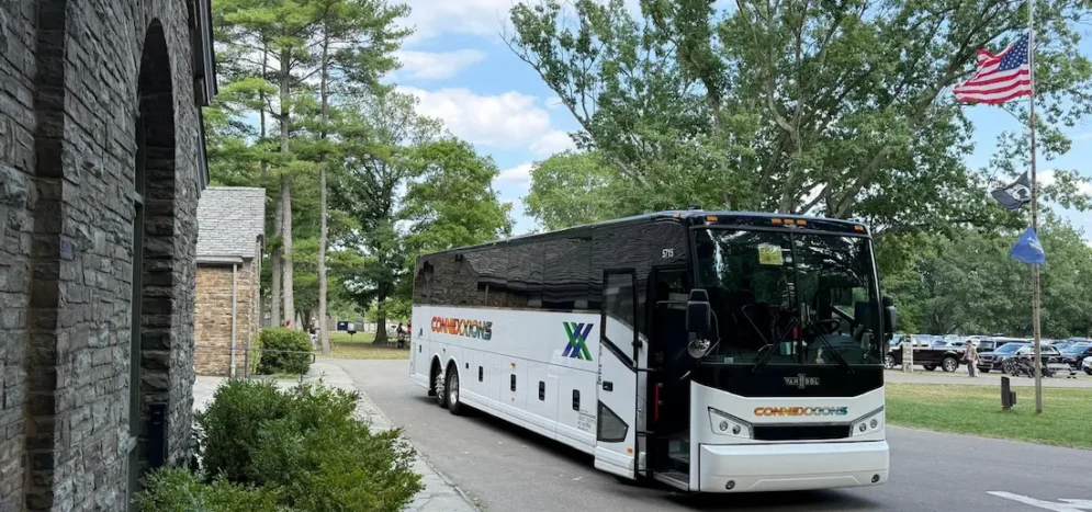 Connexxions charter bus in Nashville for weddings, corporate events, and sports groups